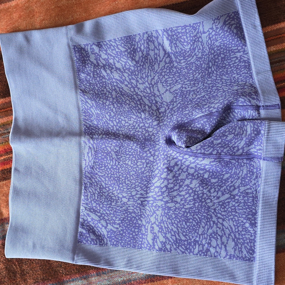 Lululemon 6" Sculpt Short Iris Flower Purple